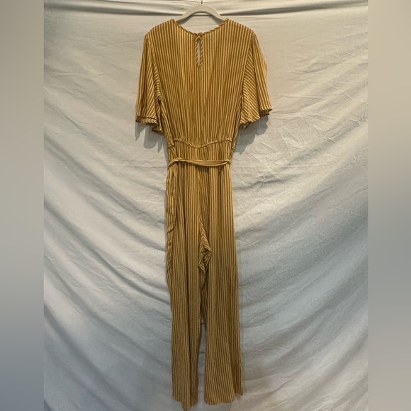 NWT - Band of Gypsies Yellow B & W Striped Jumpsuit. - Picture 2 of 8